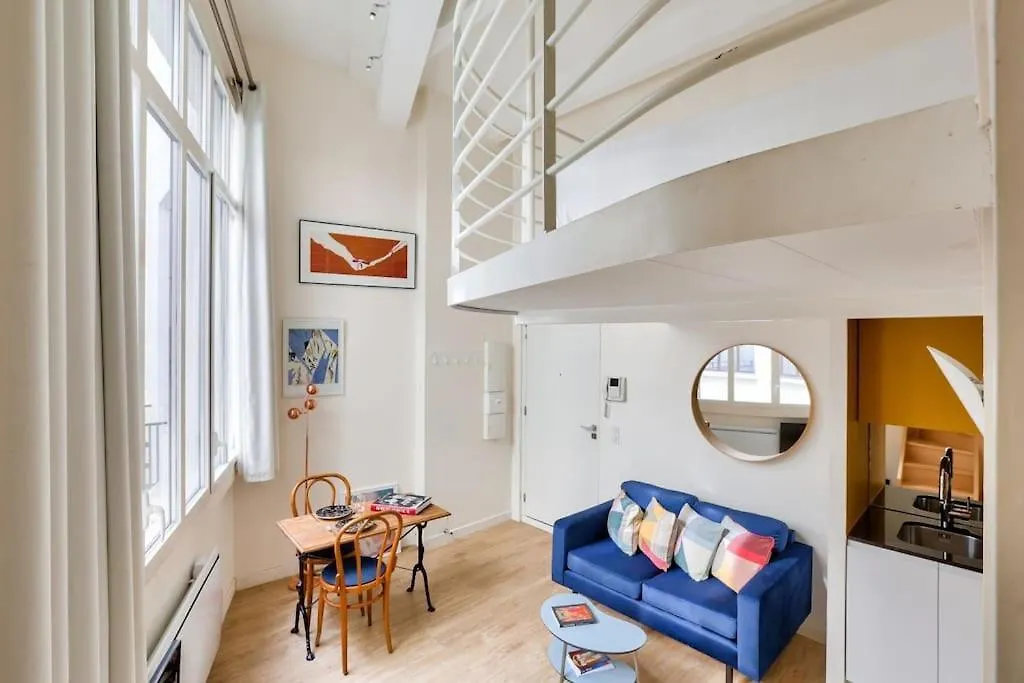 Mini-Loft De Charme Au Coeur De Paris Apartment
